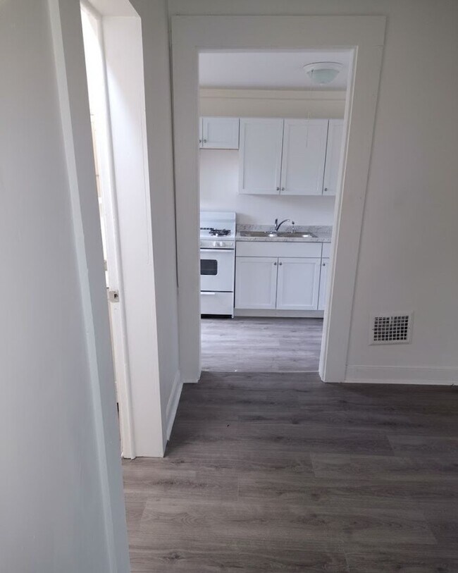 1123 S Brook St-Unit -Unit 3 in Louisville, KY - Building Photo - Building Photo