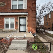 18675 Meyers Rd in Detroit, MI - Building Photo