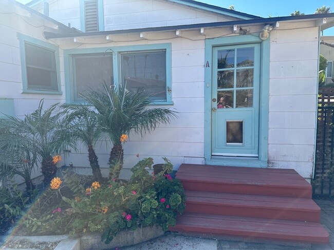 1068 Pittsfield Ln, Unit A in Ventura, CA - Foto de edificio - Building Photo