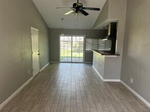 635 Jeff Davis Dr in Richmond, TX - Building Photo - Building Photo