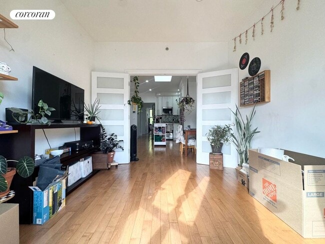 703 MacDonough St in Brooklyn, NY - Foto de edificio - Building Photo