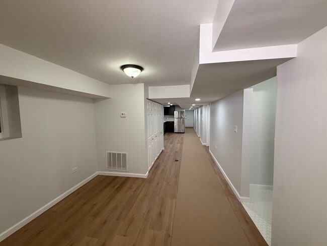 1542 N Kolin Ave, Unit Garden in Chicago, IL - Building Photo - Building Photo