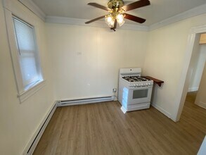 166 Ruane St, Unit 174 in Fairfield, CT - Building Photo - Building Photo
