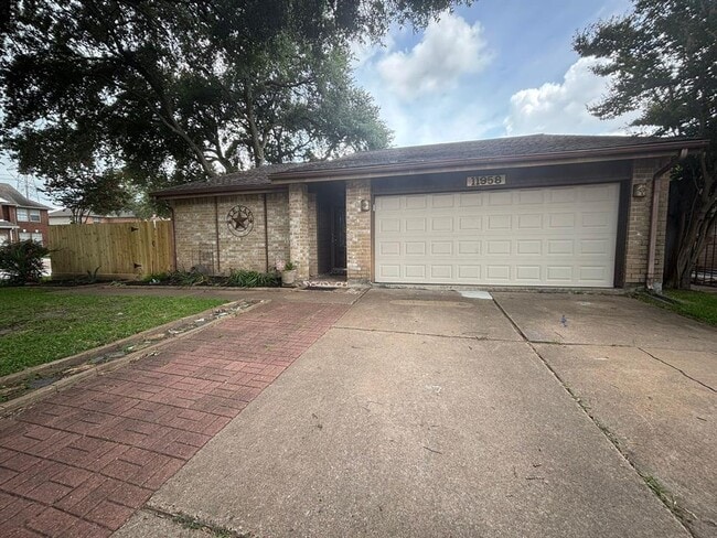 property at 11958 Meadow Crest Dr