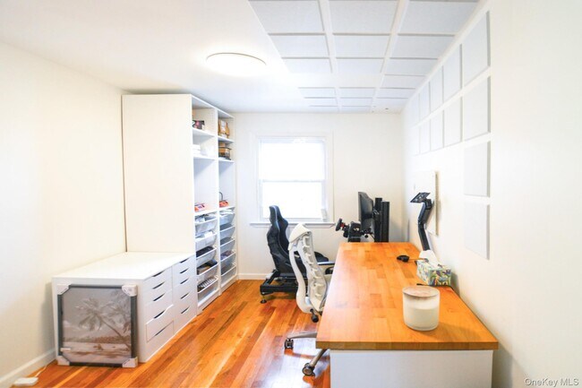 212-72-212-16 16th Ave in Queens, NY - Building Photo - Building Photo