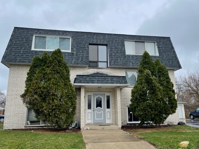 7041 170th St-Unit -2S in Tinley Park, IL - Building Photo