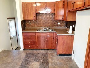 15041 Cottage Grove Ave in Dolton, IL - Building Photo - Building Photo