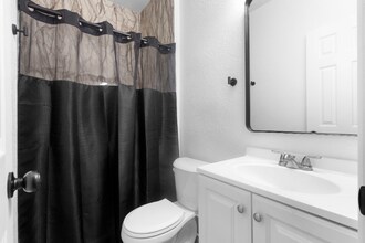 518 N Ohio Ave, Unit Unit B in Lakeland, FL - Building Photo - Building Photo