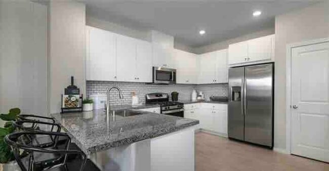 15976 Lasselle St in Moreno Valley, CA - Building Photo - Building Photo