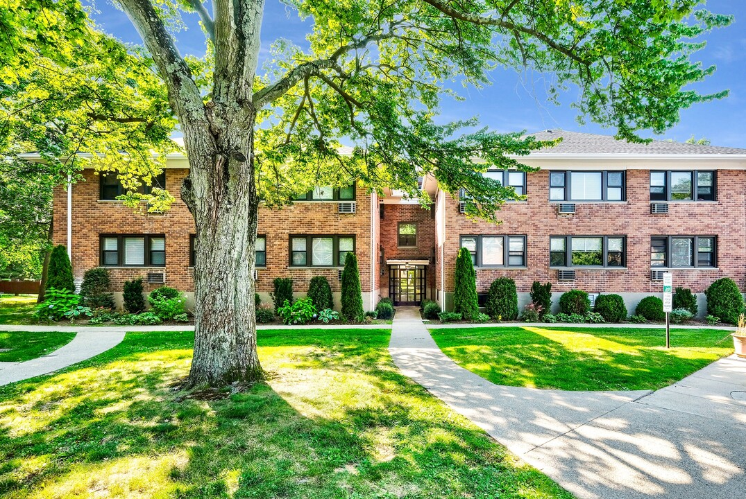 Rye Village Apartments in Rye, NY - Building Photo