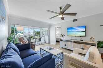 668 Broad Ave S in Naples, FL - Building Photo - Building Photo