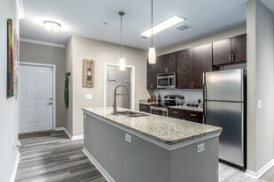 Belle Haven Apartments in Charlotte, NC - Building Photo