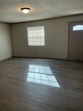 1302 Stanford St in Greenville, TX - Building Photo - Building Photo