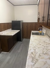 1037 Remsen Ave in Brooklyn, NY - Foto de edificio - Building Photo