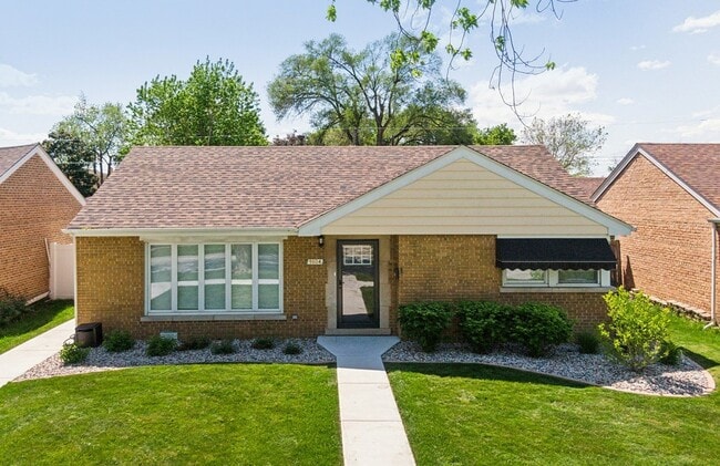 property at 9604 S Knox Ave