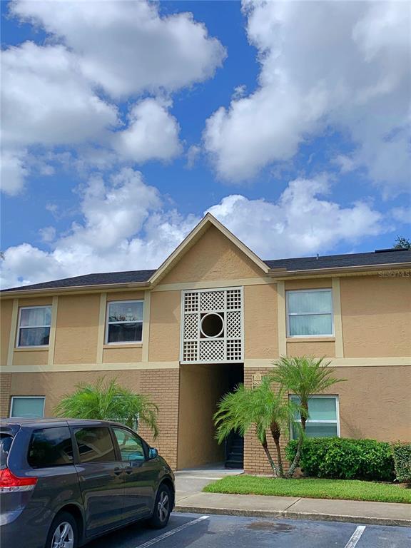 9800 Turf Way in Orlando, FL - Foto de edificio - Building Photo
