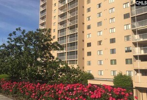 1825 St Julian Pl in Columbia, SC - Building Photo