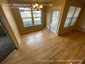 5306 W Morris Hill Rd in Boise, ID - Building Photo - Building Photo