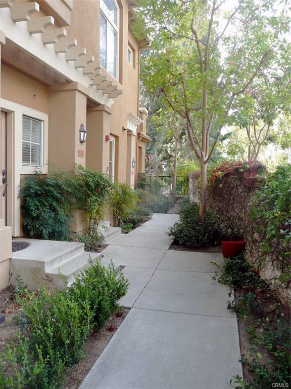 property at 2630 Dunstan Dr