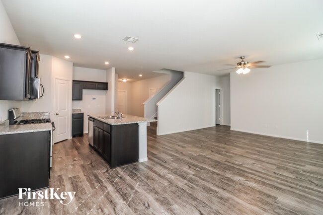 4701 Feltleaf Ave, Unit 9-203 in Crowley, TX - Building Photo - Building Photo