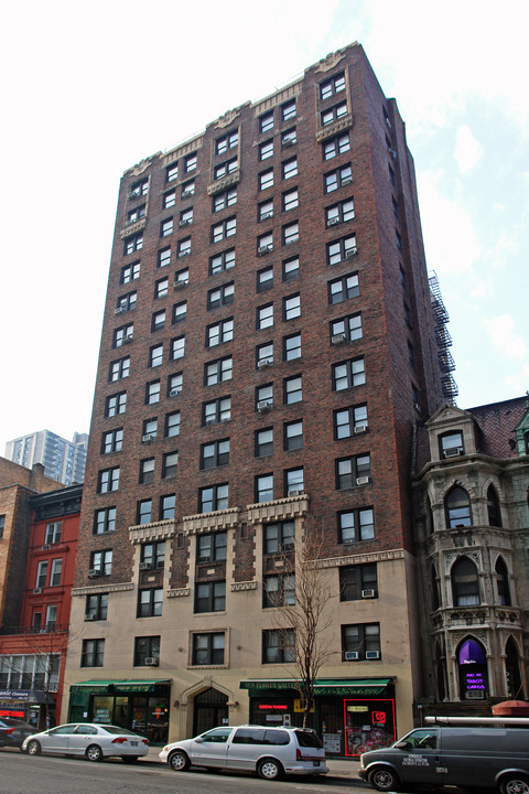 244 West 72nd Street in New York, NY - Building Photo