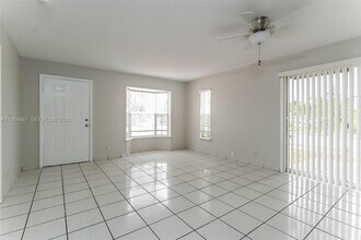 5725 Boynton Cove Way in Boynton Beach, FL - Building Photo - Building Photo