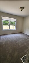 340 E Shore Dr in Colchester, CT - Building Photo - Building Photo