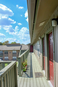 The Villas of Cherry Hollow in College Station, TX - Foto de edificio - Building Photo