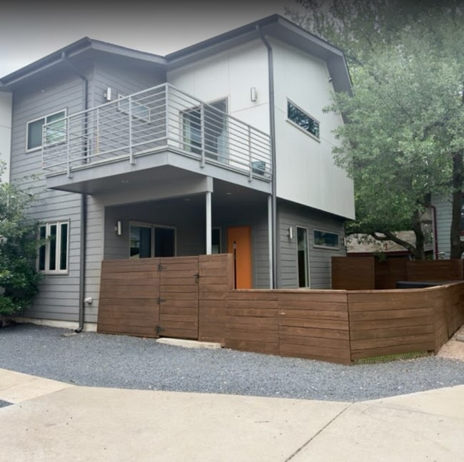 property at 502 W 51st St