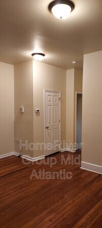 2912 Brighton St photo'