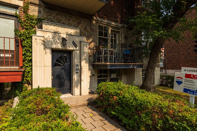 945 Saint-Joseph Boul E in Montréal, QC - Building Photo - Building Photo