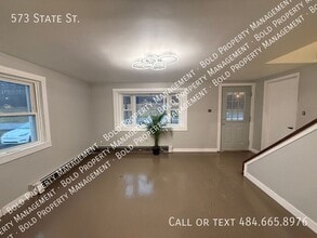 573 State St in Mertztown, PA - Building Photo - Building Photo