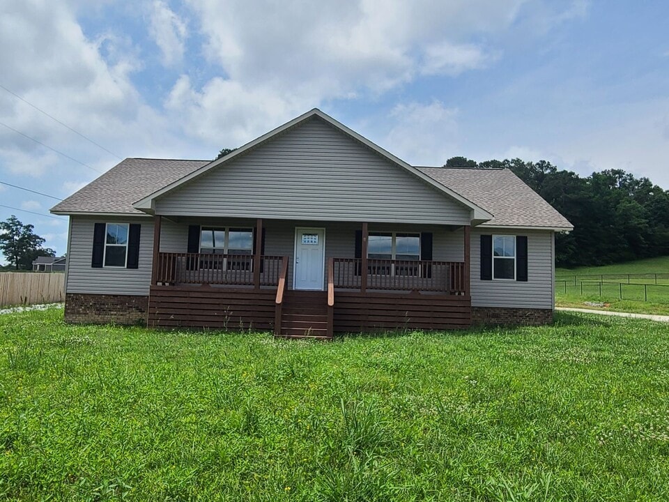 2405 Co Rd 1435 in Vinemont, AL - Building Photo
