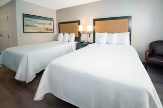 Furnished Studio-Fort Lauderdale - Cypress in Fort Lauderdale, FL - Building Photo - Building Photo