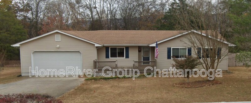 8229 Providence Rd in Ooltewah, TN - Building Photo