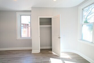 134 E Washington Ln, Unit 2 in Philadelphia, PA - Building Photo - Building Photo