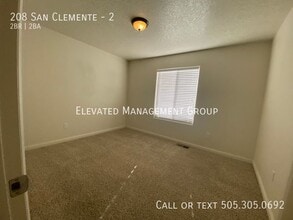 208 San Clemente Ave in Albuquerque, NM - Building Photo - Building Photo