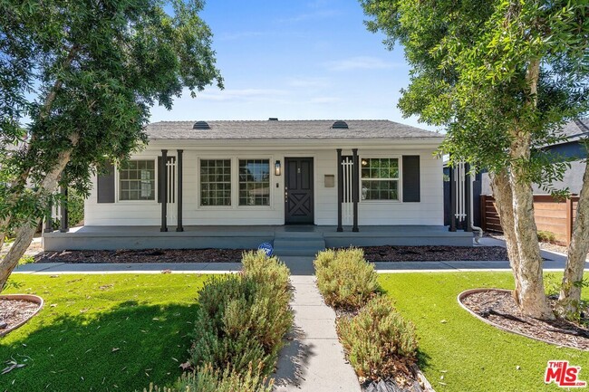 property at 6209 Agnes Ave