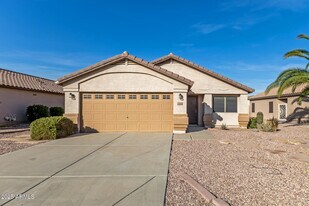 13842 W Bola Dr in Surprise, AZ - Building Photo