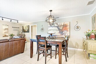 4548 SW 28th Way in Fort Lauderdale, FL - Building Photo - Building Photo