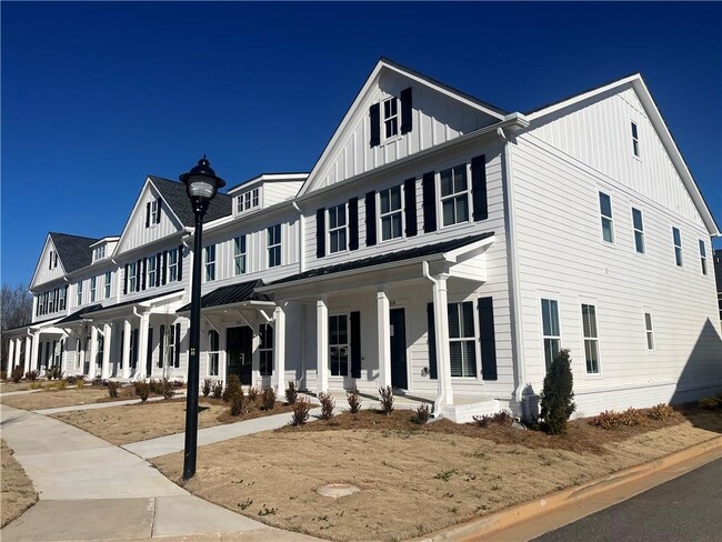 1719 Prospect Wy in Conyers, GA - Foto de edificio - Building Photo