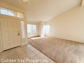 3717 Southridge Way in Oceanside, CA - Building Photo - Building Photo