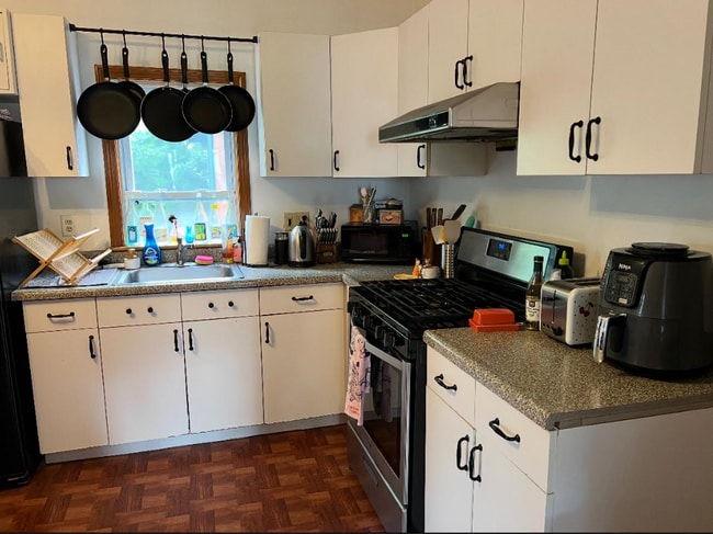 153 Cherry St, Unit 2