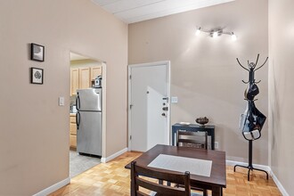 300 Tremont St in Newton, MA - Building Photo - Building Photo