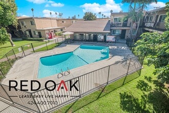 15620 Leffingwell Rd in Whittier, CA - Foto de edificio - Building Photo