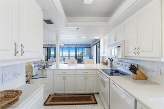 26225 Hickory Blvd in Bonita Springs, FL - Building Photo - Building Photo