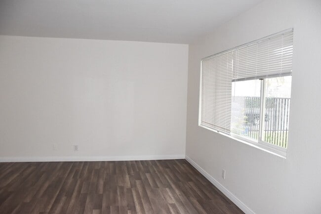 property at 411 S Kroeger St