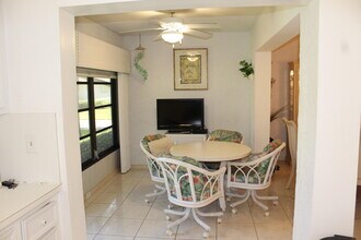 9900 Papaya Tree Trail in Boynton Beach, FL - Foto de edificio - Building Photo