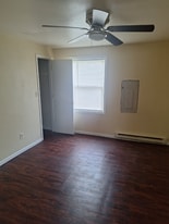 1421B Superior in Sheboygan, WI - Building Photo