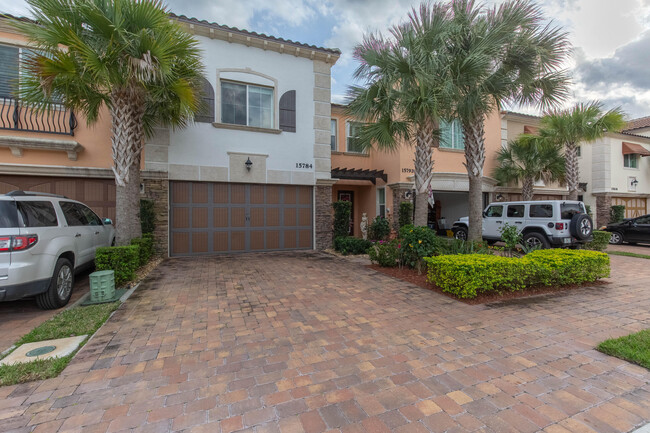 15784 Italian Cypress Wy in Wellington, FL - Building Photo - Building Photo